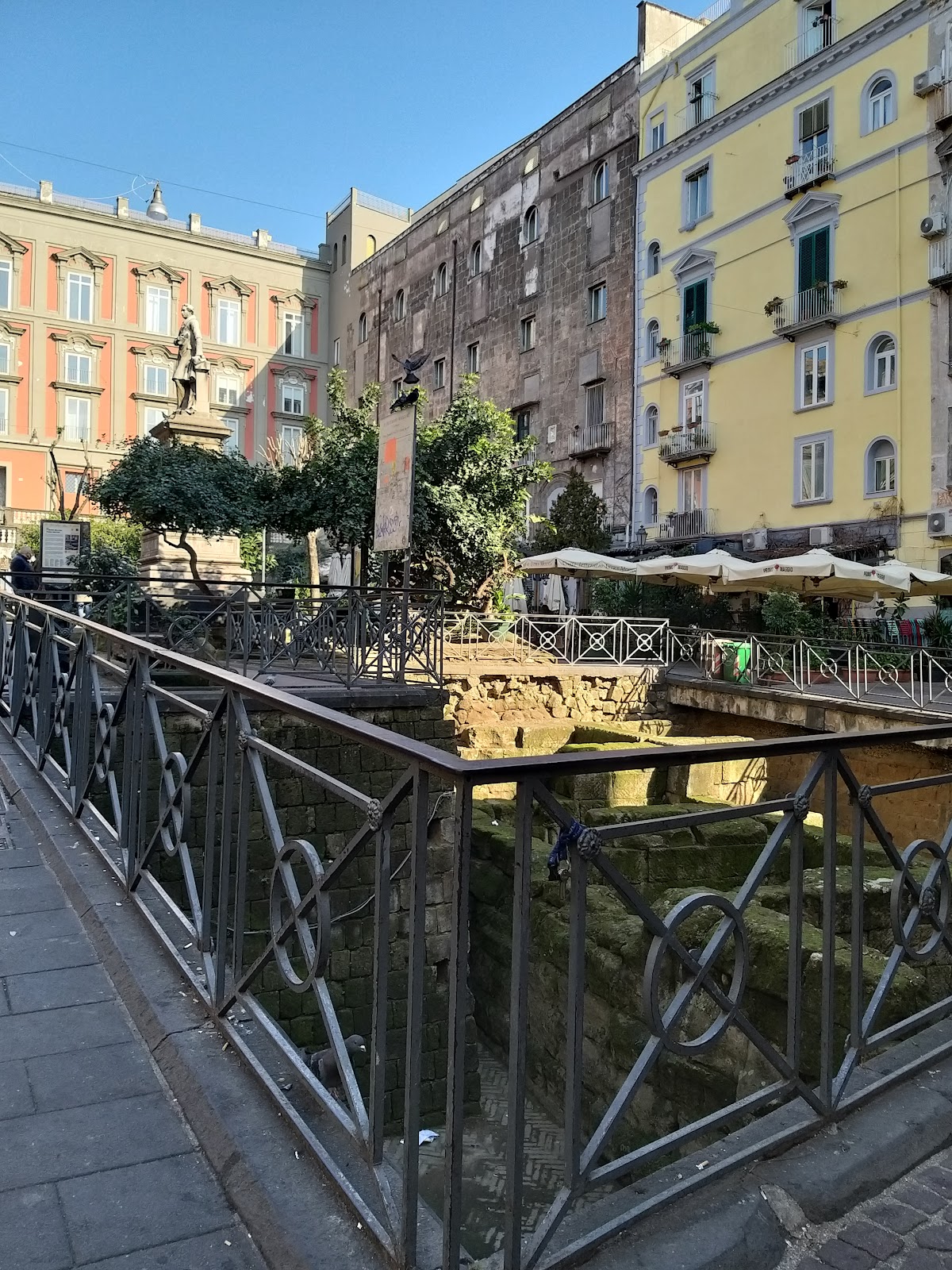 Port'Alba e le librerie di strada — Napoli che non conosci