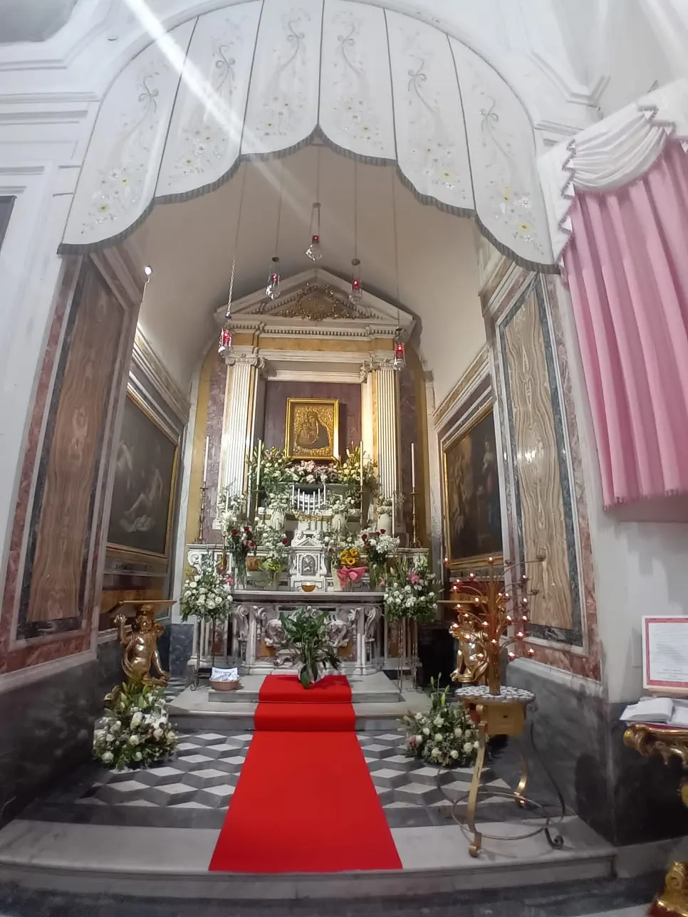aiuola sinistra di Piazza Miracoli