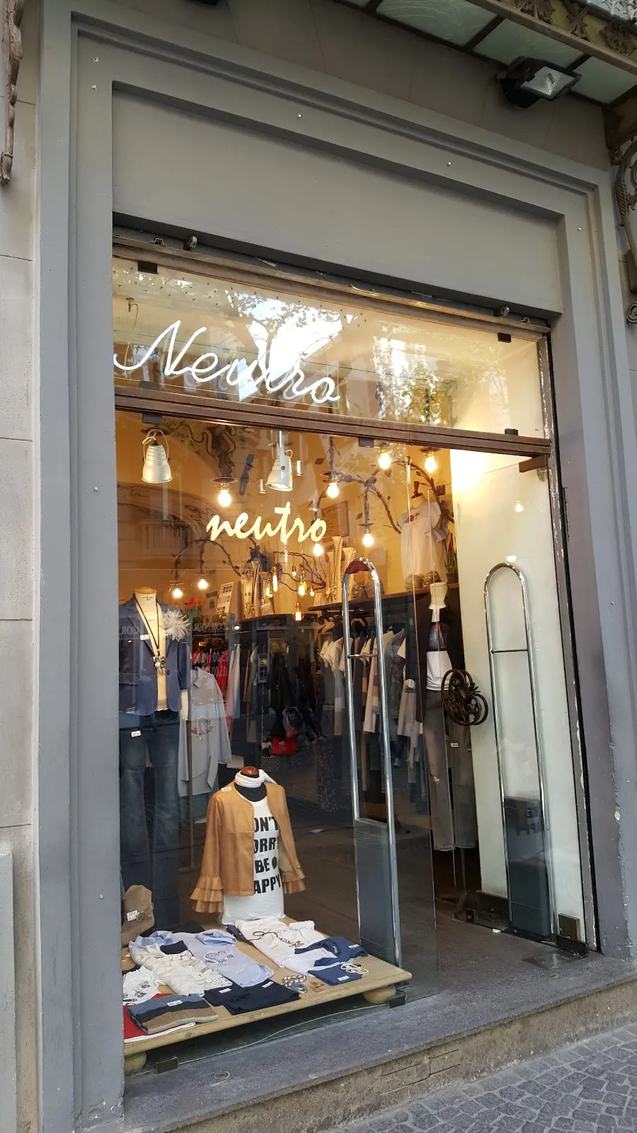 Neutro