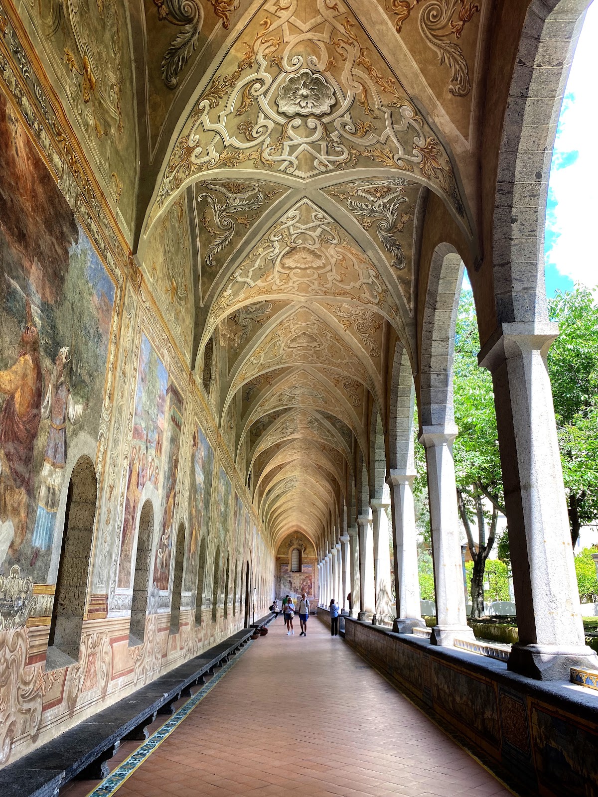 Basilica di Santa Chiara — Centro Storico