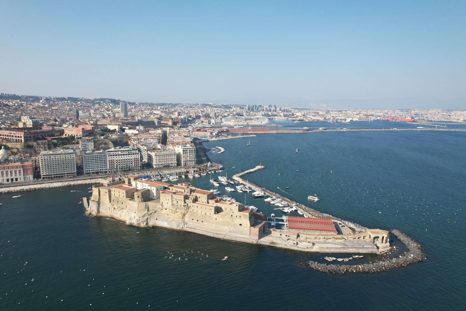 Castel dell'Ovo — foto 4