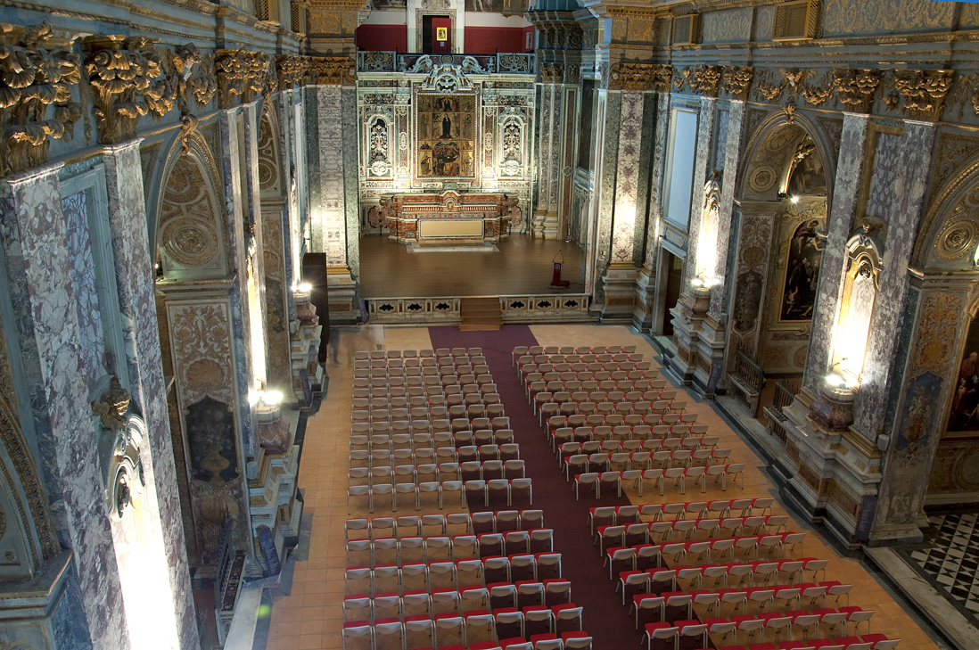 Donnaregina Vecchia e Museo Diocesano — Via Duomo