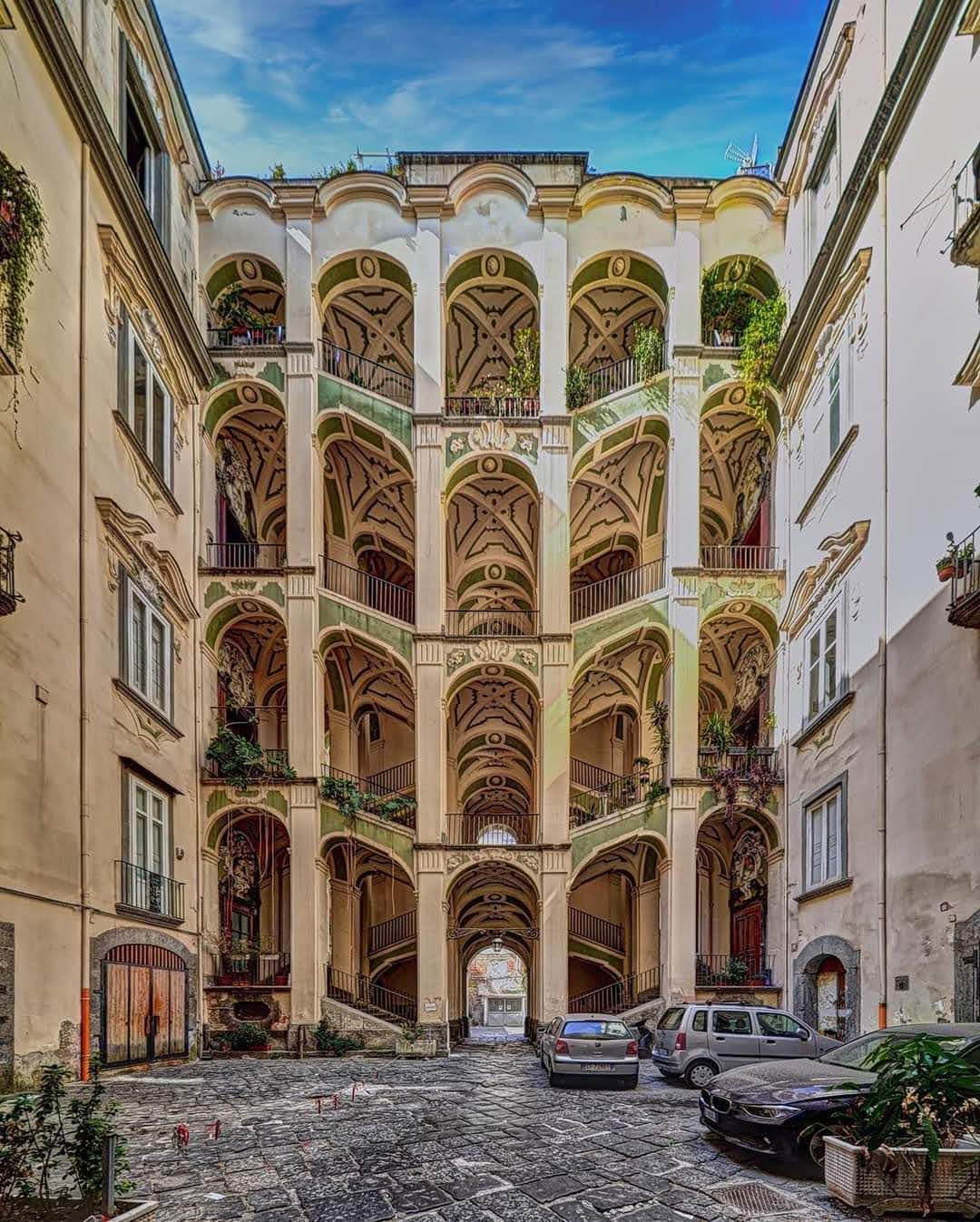 Palazzo dello Spagnolo — Rione Sanità