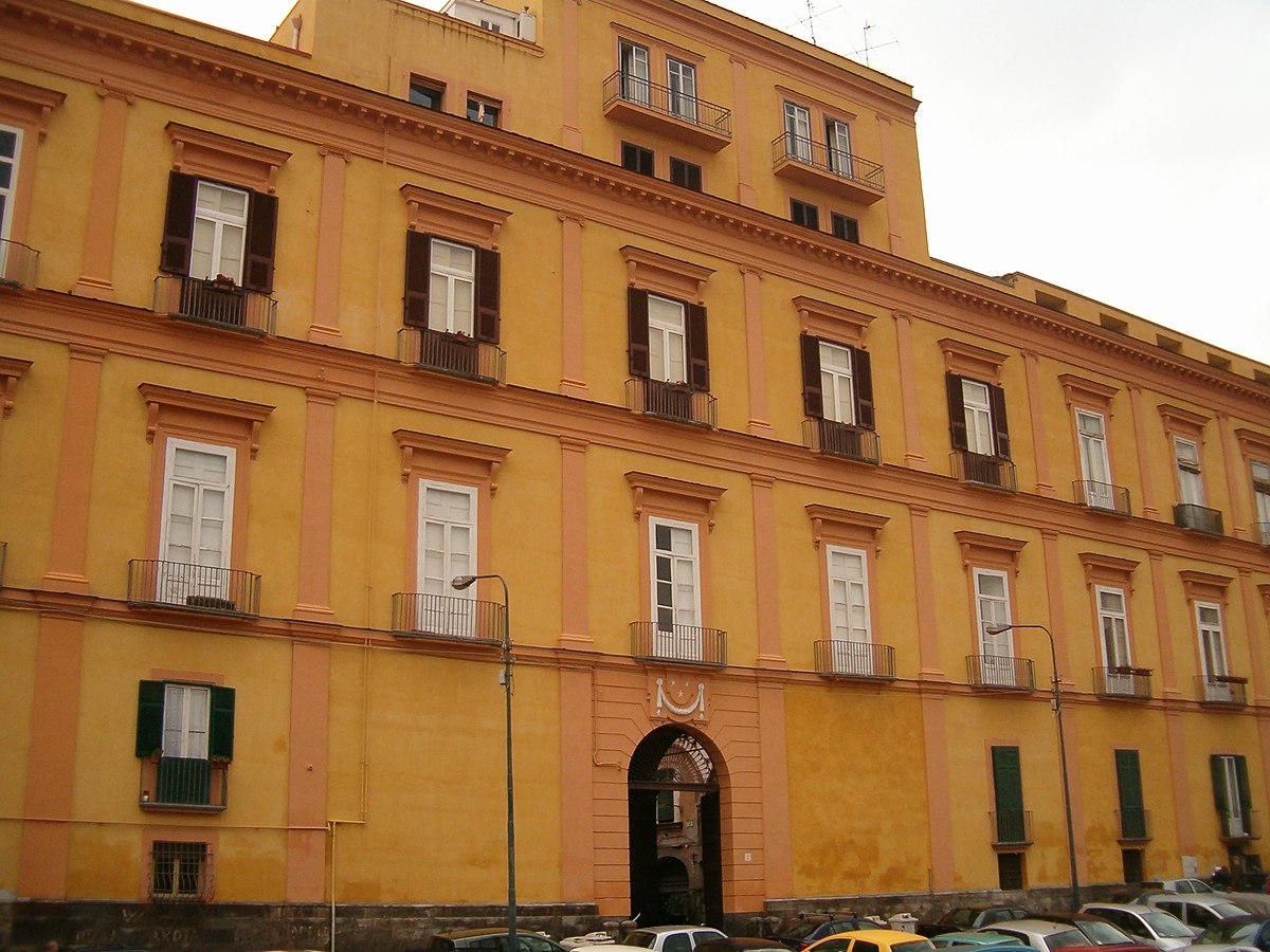 Palazzo Spinelli di Tarsia, la reggia che non c'è più — Palazzi di Napoli