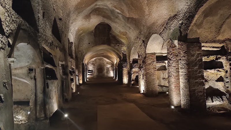 Basilica di San Gennaro fuori le mura