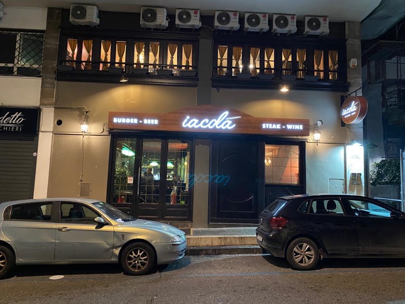 Iacola