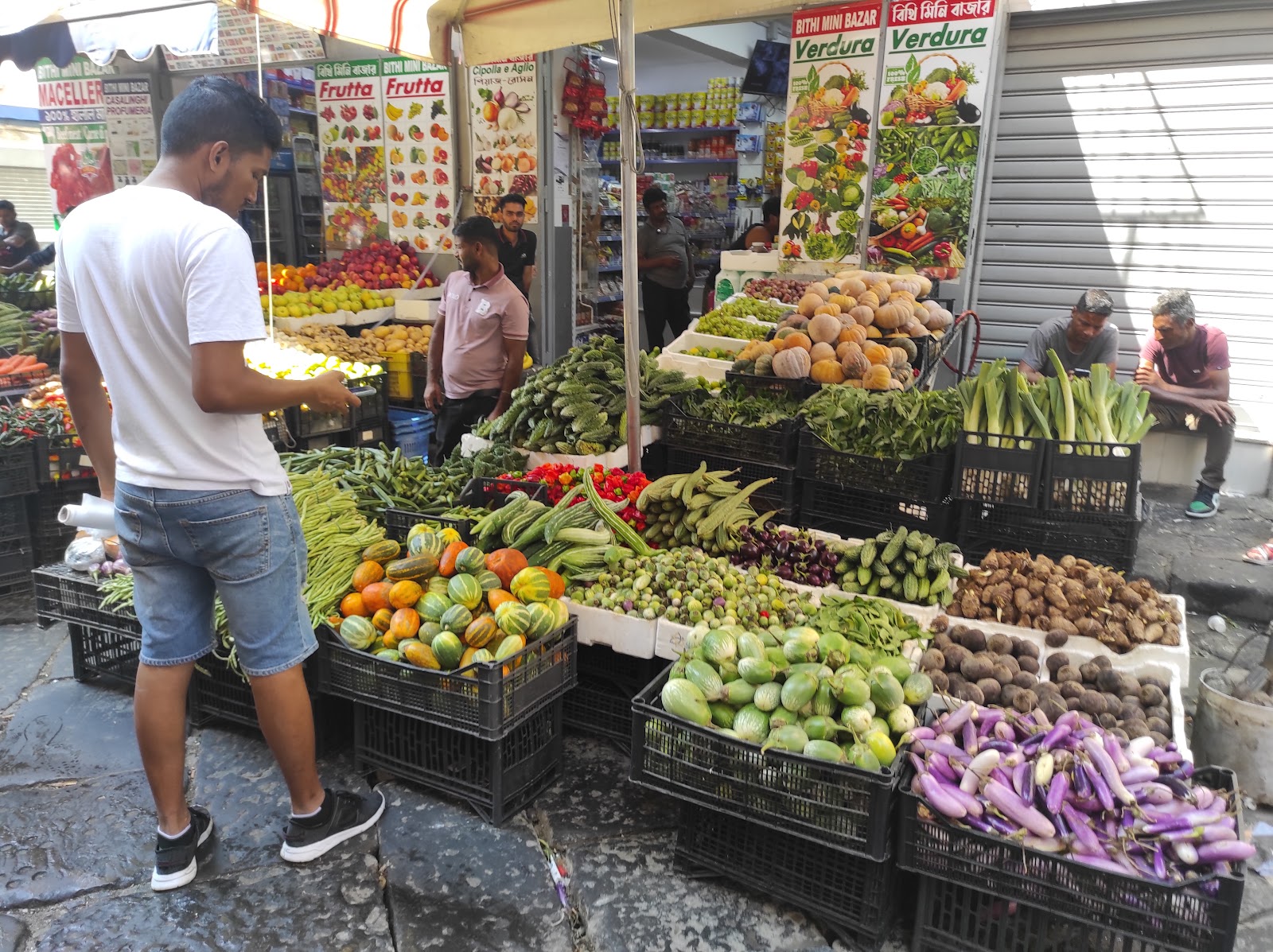 Naples street food