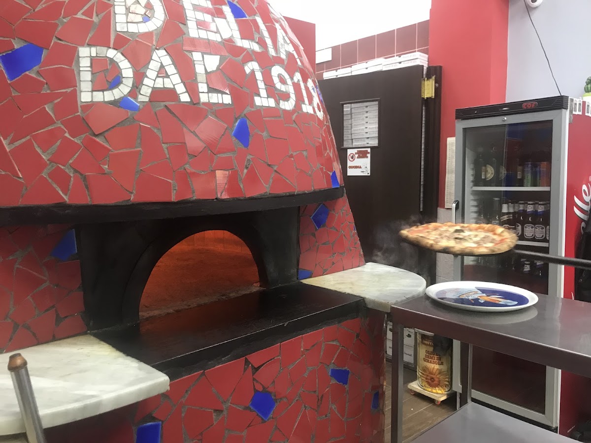 Pizzeria F.lli D'Elia dal 1918 — Arenella